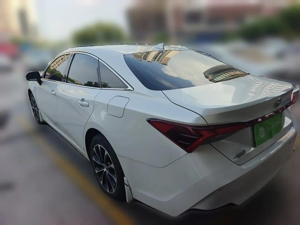 Toyota Avalon 2022 2.0L Ambition Edition — миниатюра 4