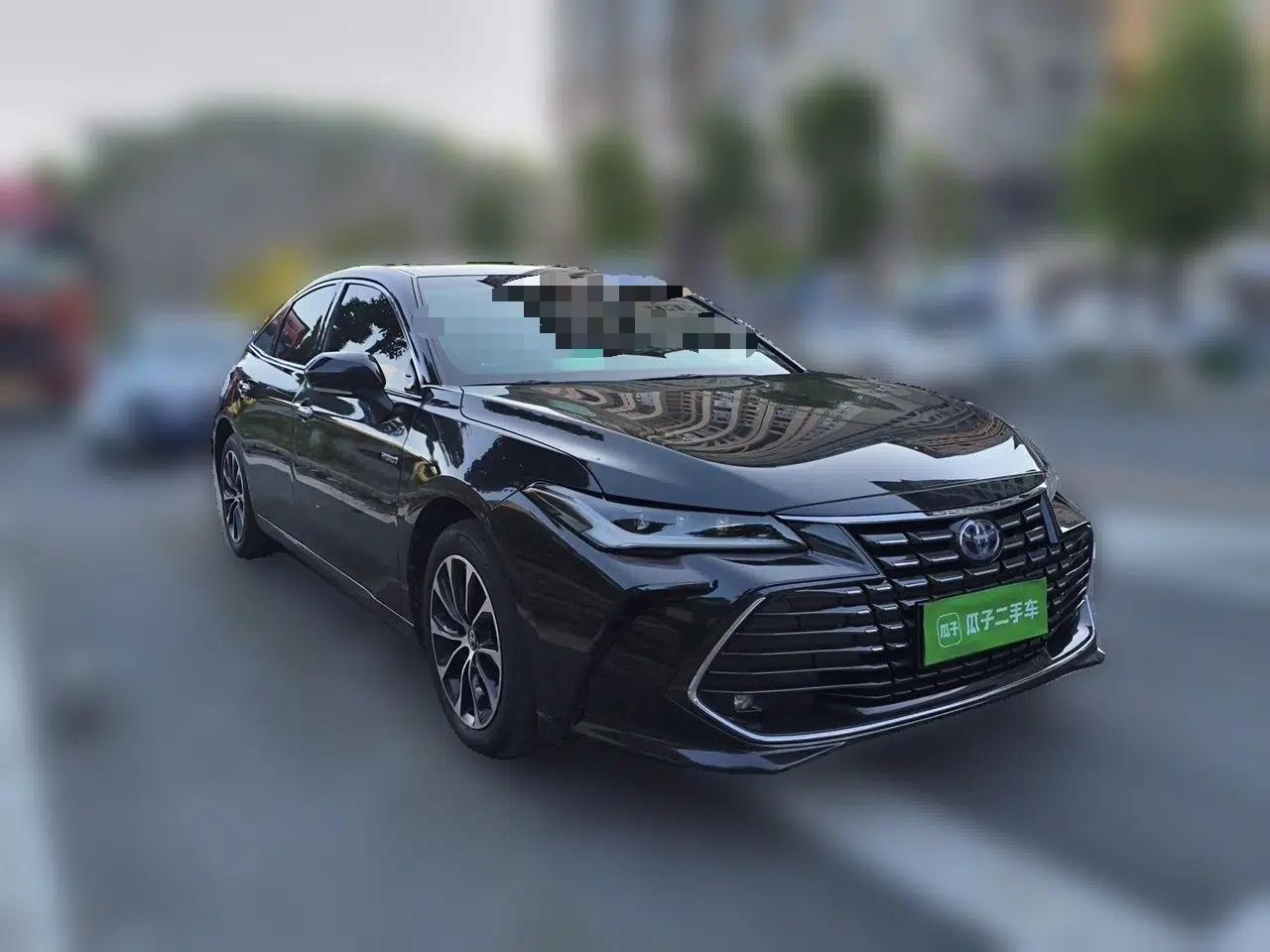 Toyota Avalon 2022 Dual-Engine 2.5L Luxury Edition — миниатюра 3