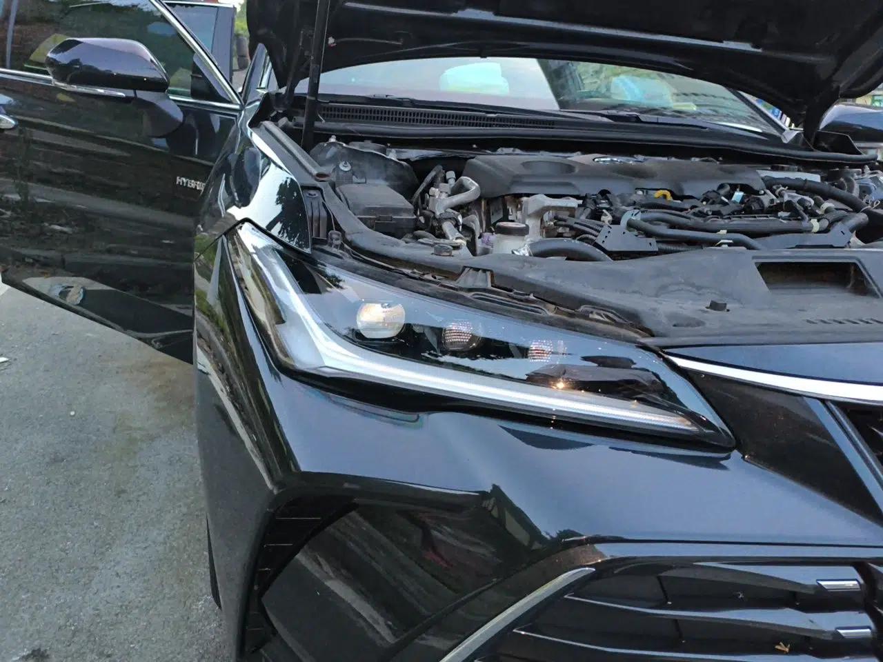 Toyota Avalon 2022 Dual-Engine 2.5L Luxury Edition — миниатюра 7