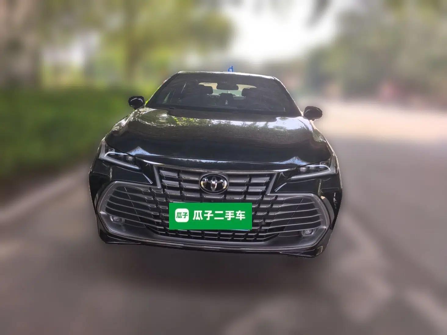 Toyota Avalon 2024 2.0L Premium Edition — миниатюра 2
