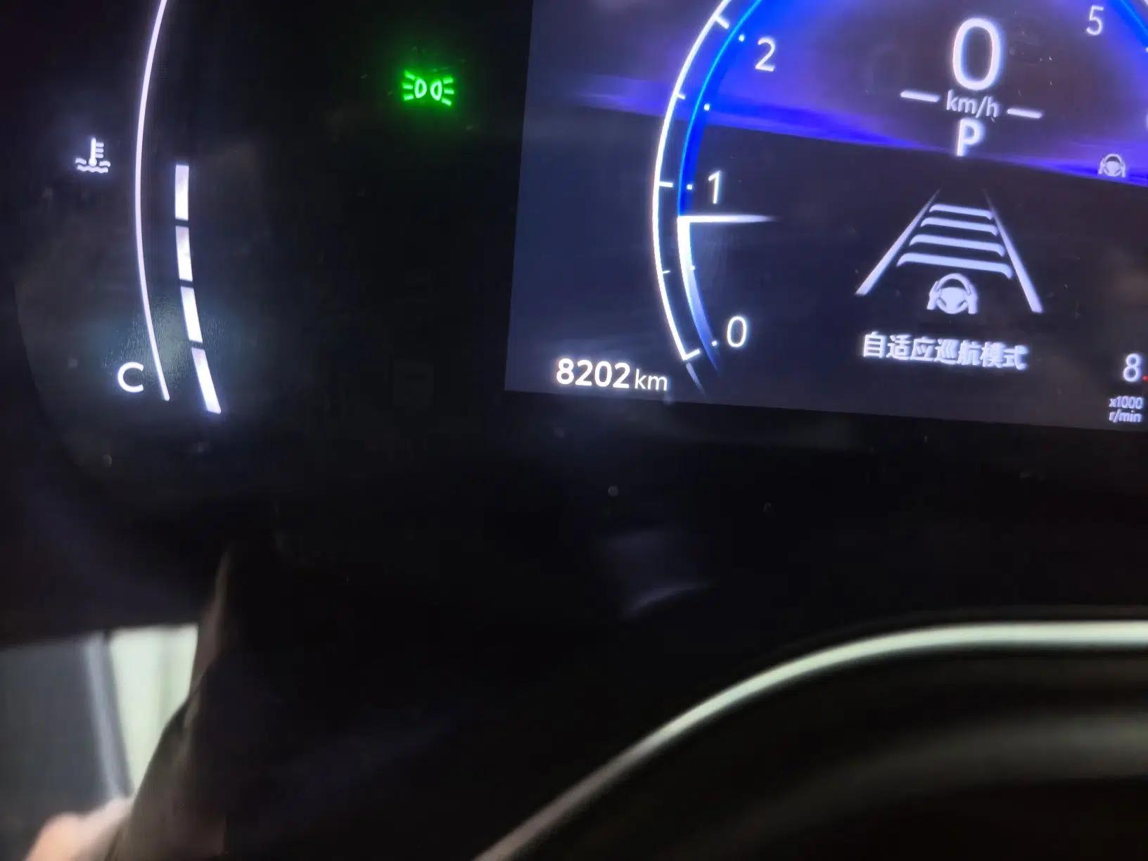 Toyota Avalon 2024 2.0L Premium Edition — миниатюра 12