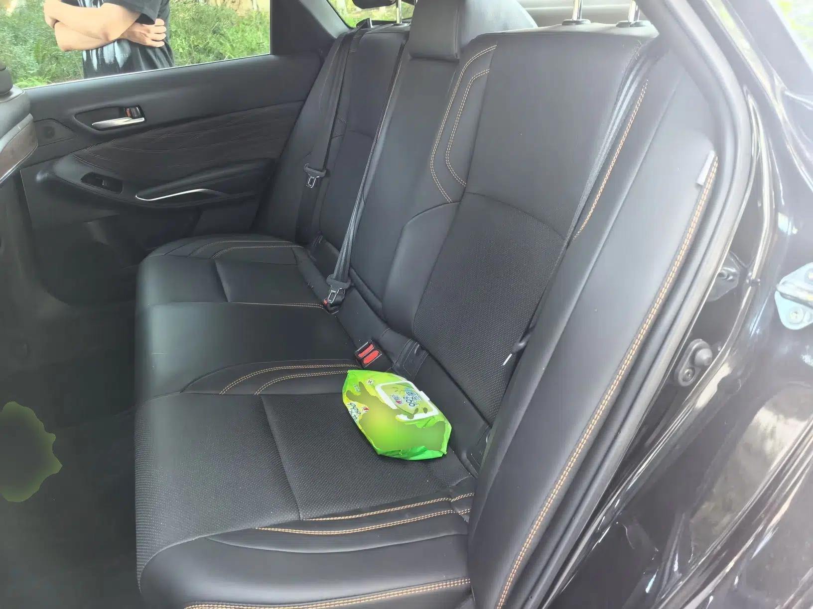 Toyota Avalon 2024 2.0L Premium Edition — миниатюра 17