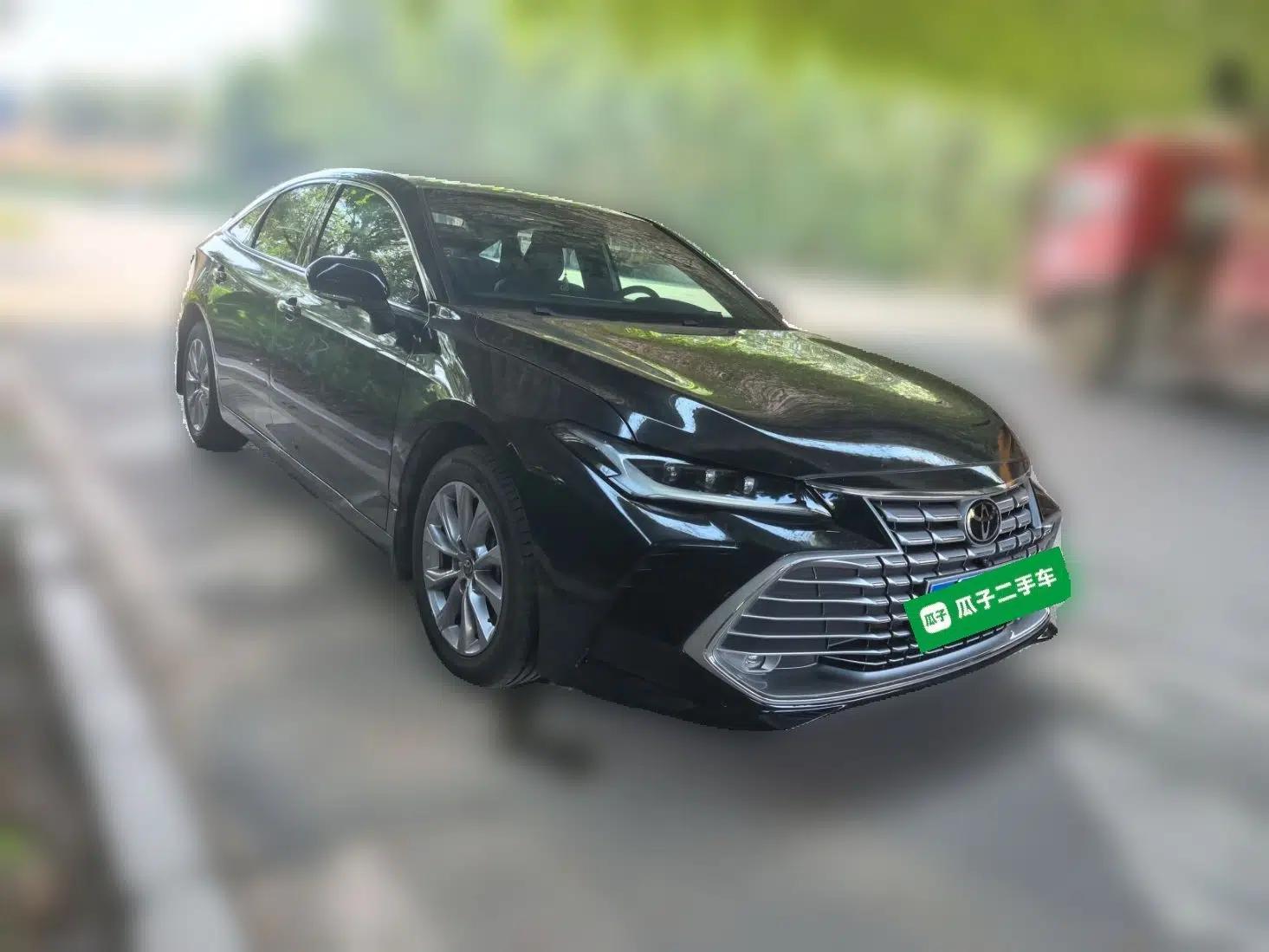Toyota Avalon 2024 2.0L Premium Edition — миниатюра 3