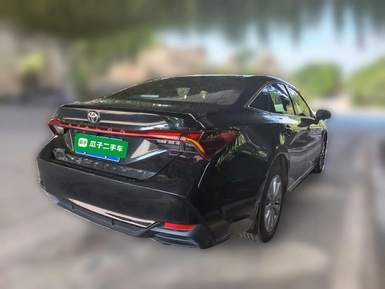 Toyota Avalon 2024 2.0L Premium Edition — миниатюра 6