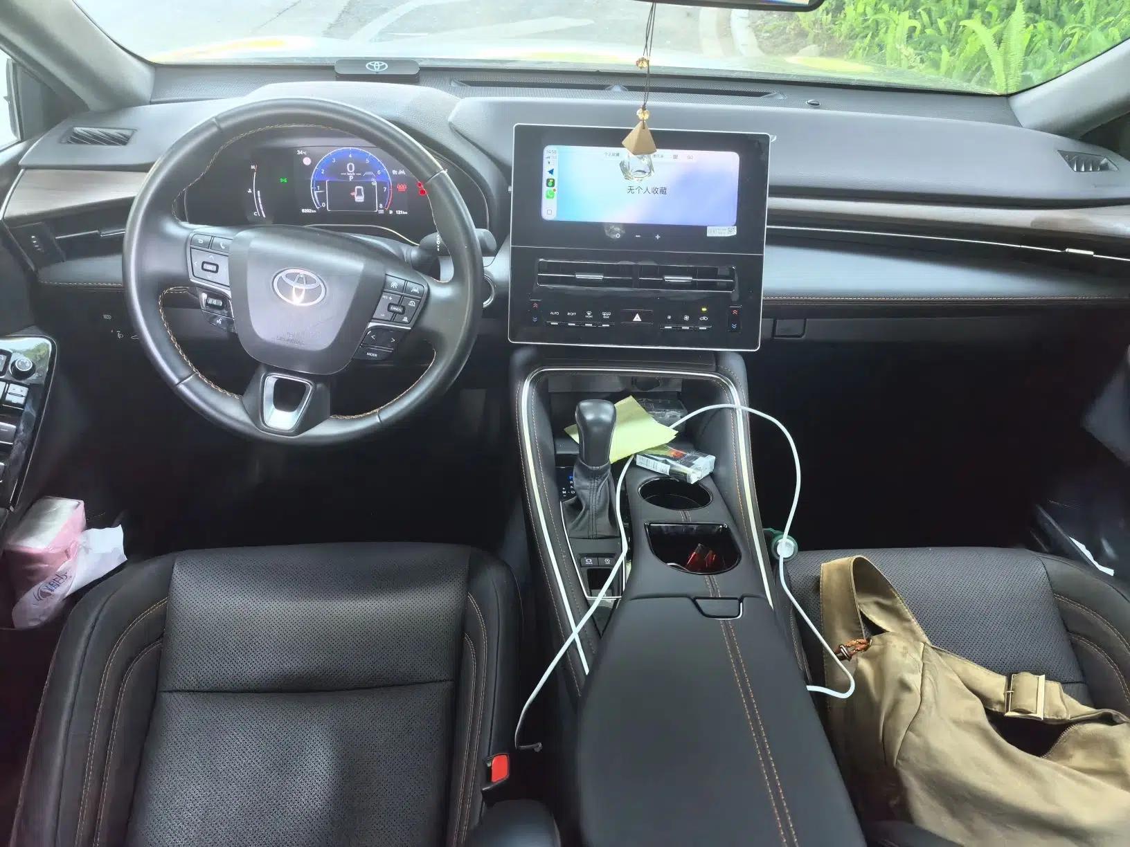 Toyota Avalon 2024 2.0L Premium Edition — миниатюра 9