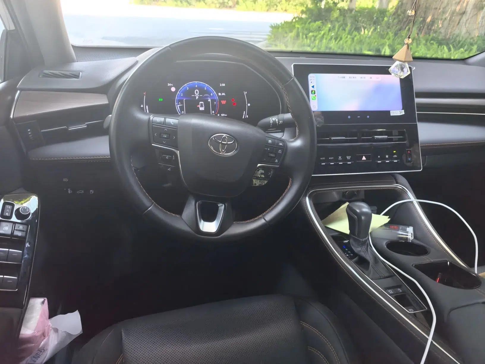 Toyota Avalon 2024 2.0L Premium Edition — миниатюра 10