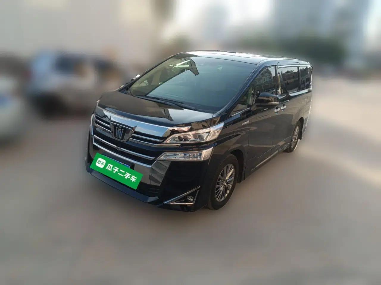 Toyota Vellfire 2021 Crown Dual-Engine 2.5L HV Prestige Edition — миниатюра 1