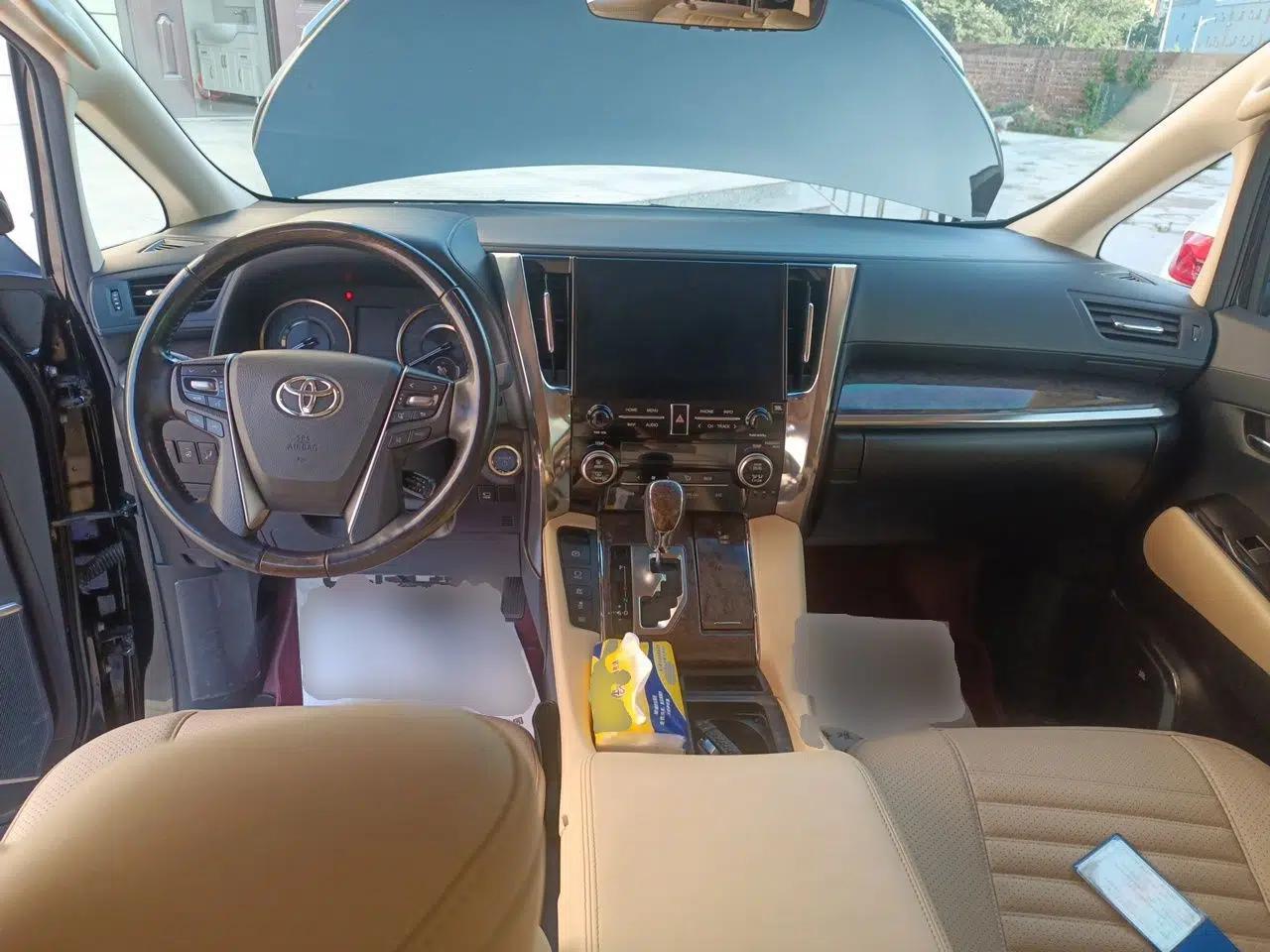 Toyota Vellfire 2021 Crown Dual-Engine 2.5L HV Prestige Edition — миниатюра 9