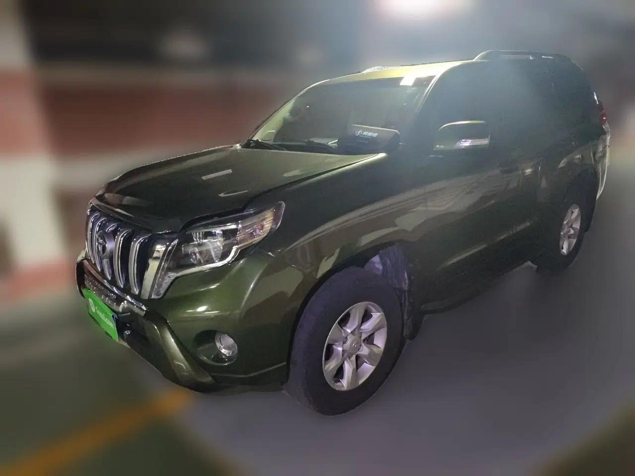 Toyota Prado 2010 2.7L Automatic Standard Edition — миниатюра 1