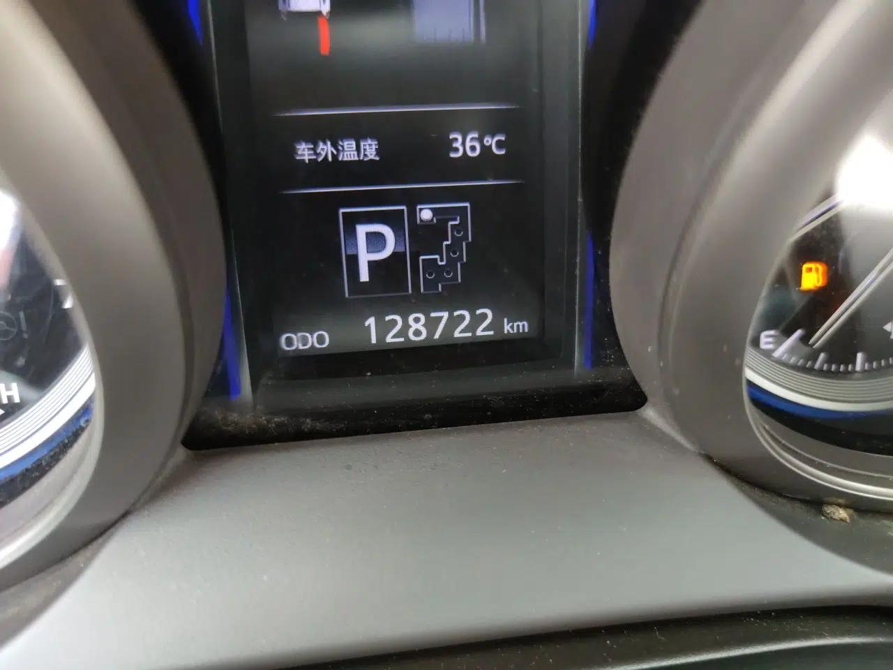 Toyota Prado 2010 Prado 4.0L automatic gasoline 7-seater — миниатюра 12