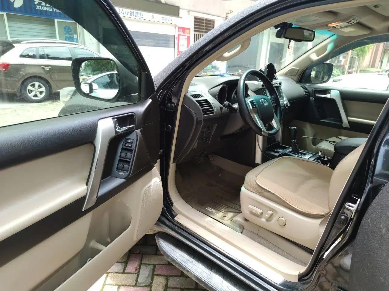 Toyota Prado 2010 Prado 4.0L automatic gasoline 7-seater — миниатюра 16