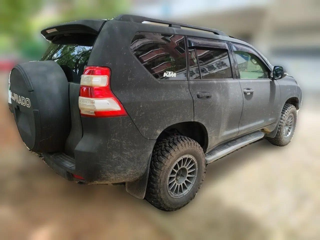 Toyota Prado 2010 Prado 4.0L automatic gasoline 7-seater — миниатюра 6