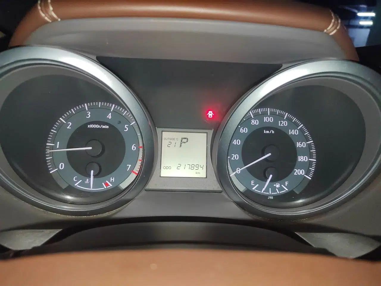 Toyota Prado 2014 2.7L Automatic Standard Edition — миниатюра 11