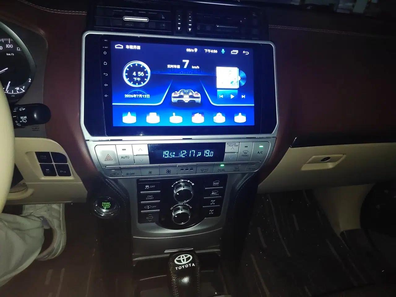 Toyota Prado 2014 2.7L Automatic Standard Edition — миниатюра 13