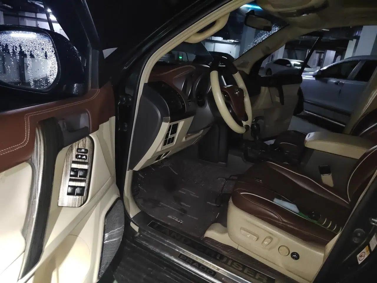 Toyota Prado 2014 2.7L Automatic Standard Edition — миниатюра 16
