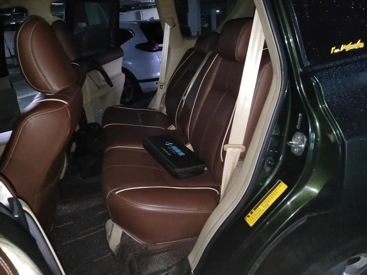 Toyota Prado 2014 2.7L Automatic Standard Edition — миниатюра 17