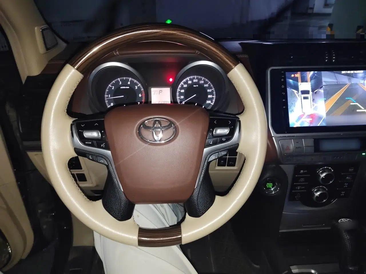 Toyota Prado 2014 2.7L Automatic Standard Edition — миниатюра 10