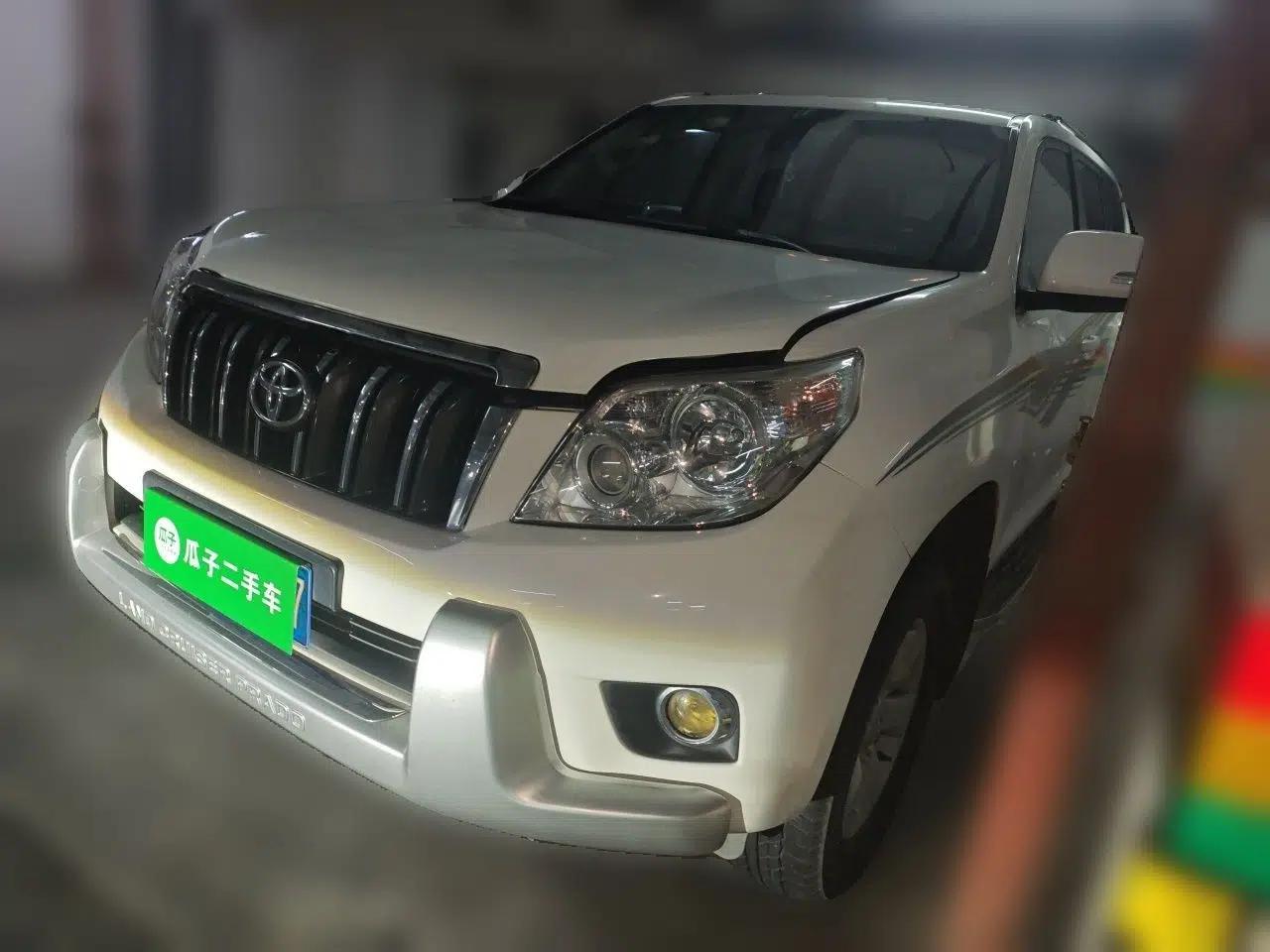 Toyota Prado 2010 4.0L Automatic TX-L — миниатюра 1