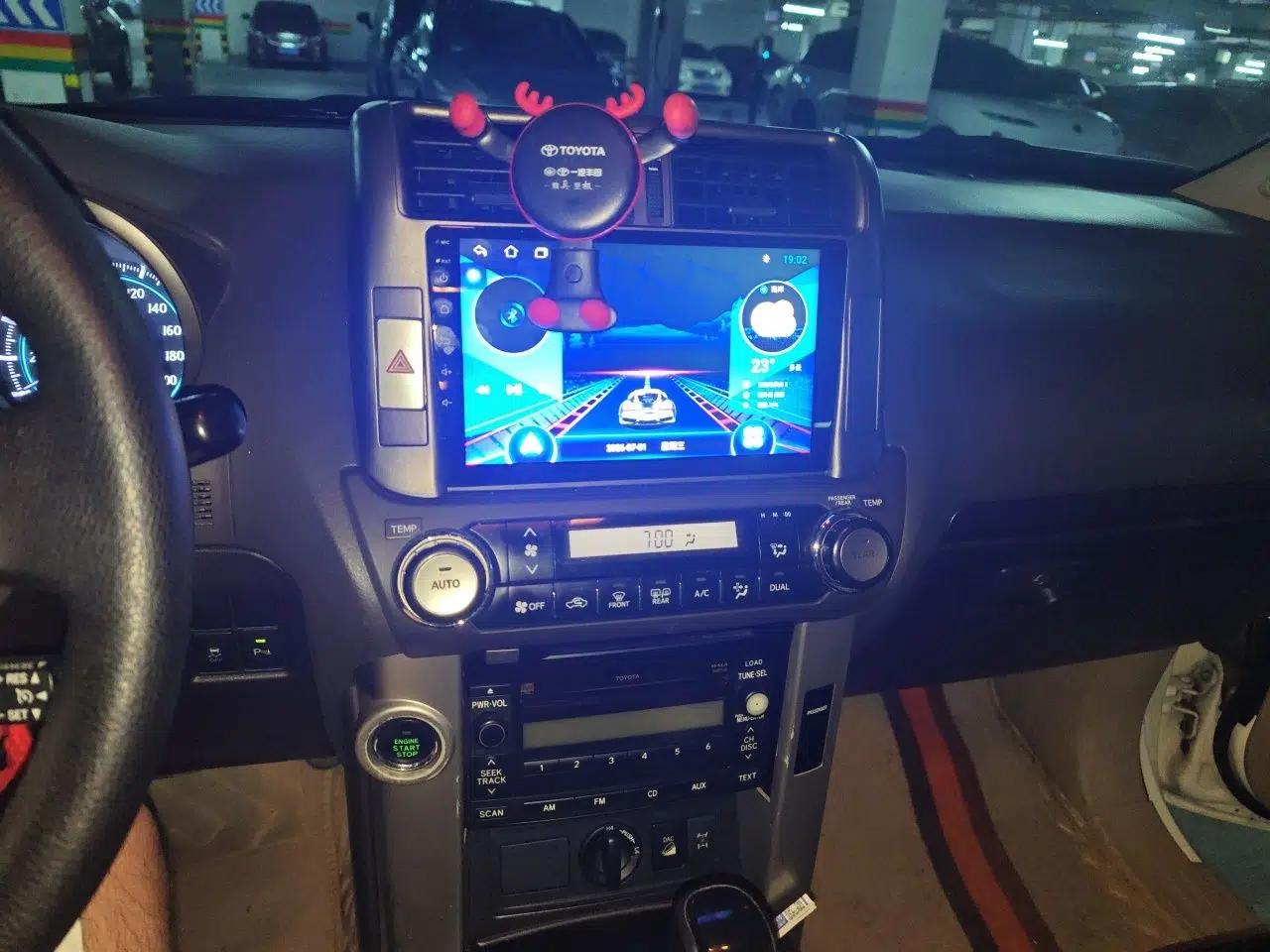 Toyota Prado 2010 4.0L Automatic TX-L — миниатюра 13