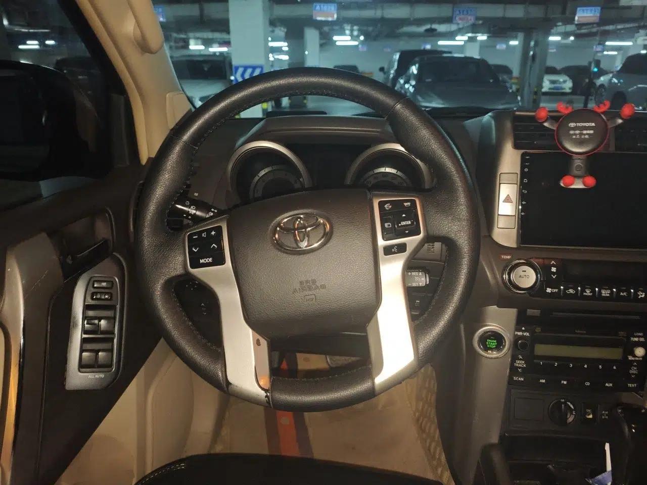 Toyota Prado 2010 4.0L Automatic TX-L — миниатюра 10