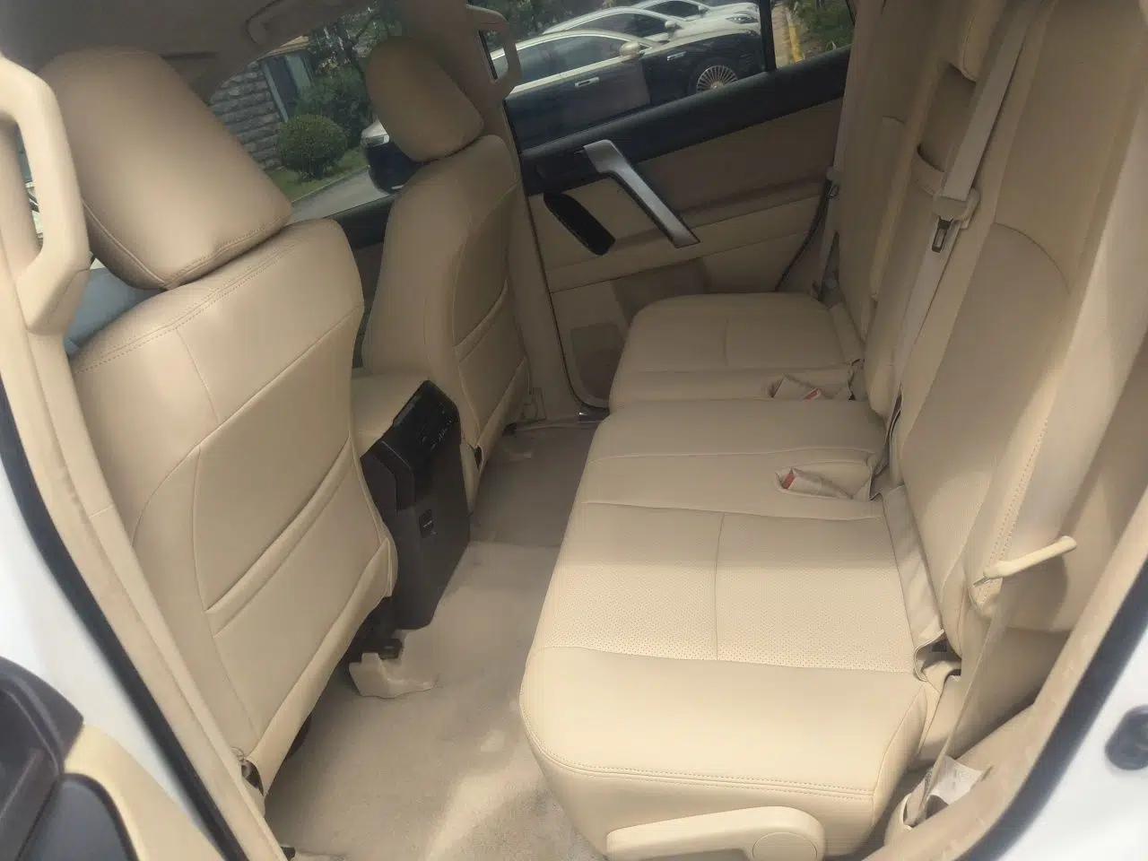 Toyota Prado 2015 Prado 2.7L automatic 7-seater — миниатюра 17