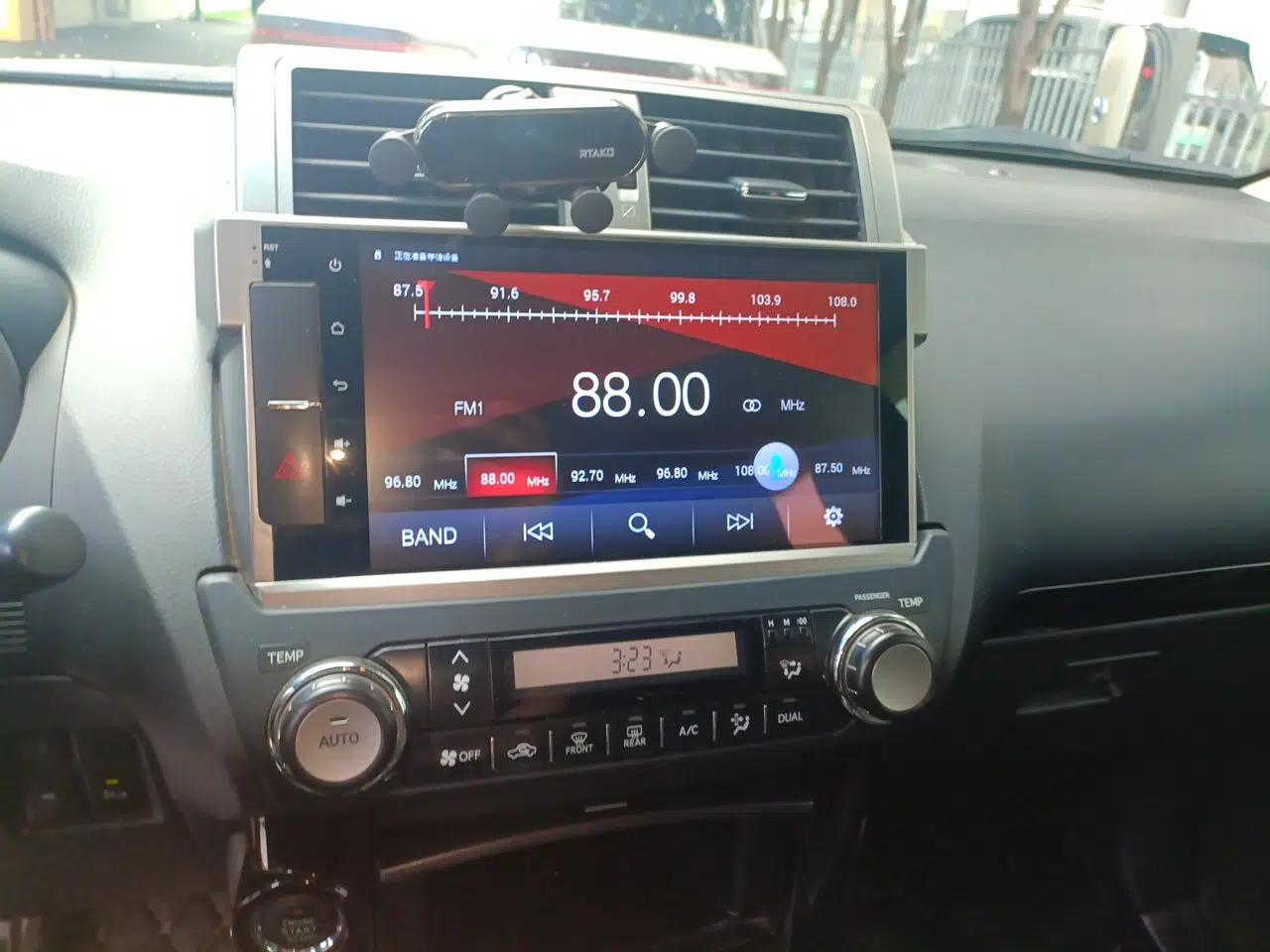 Toyota Prado 2016 2.7L Automatic Standard Edition — миниатюра 13