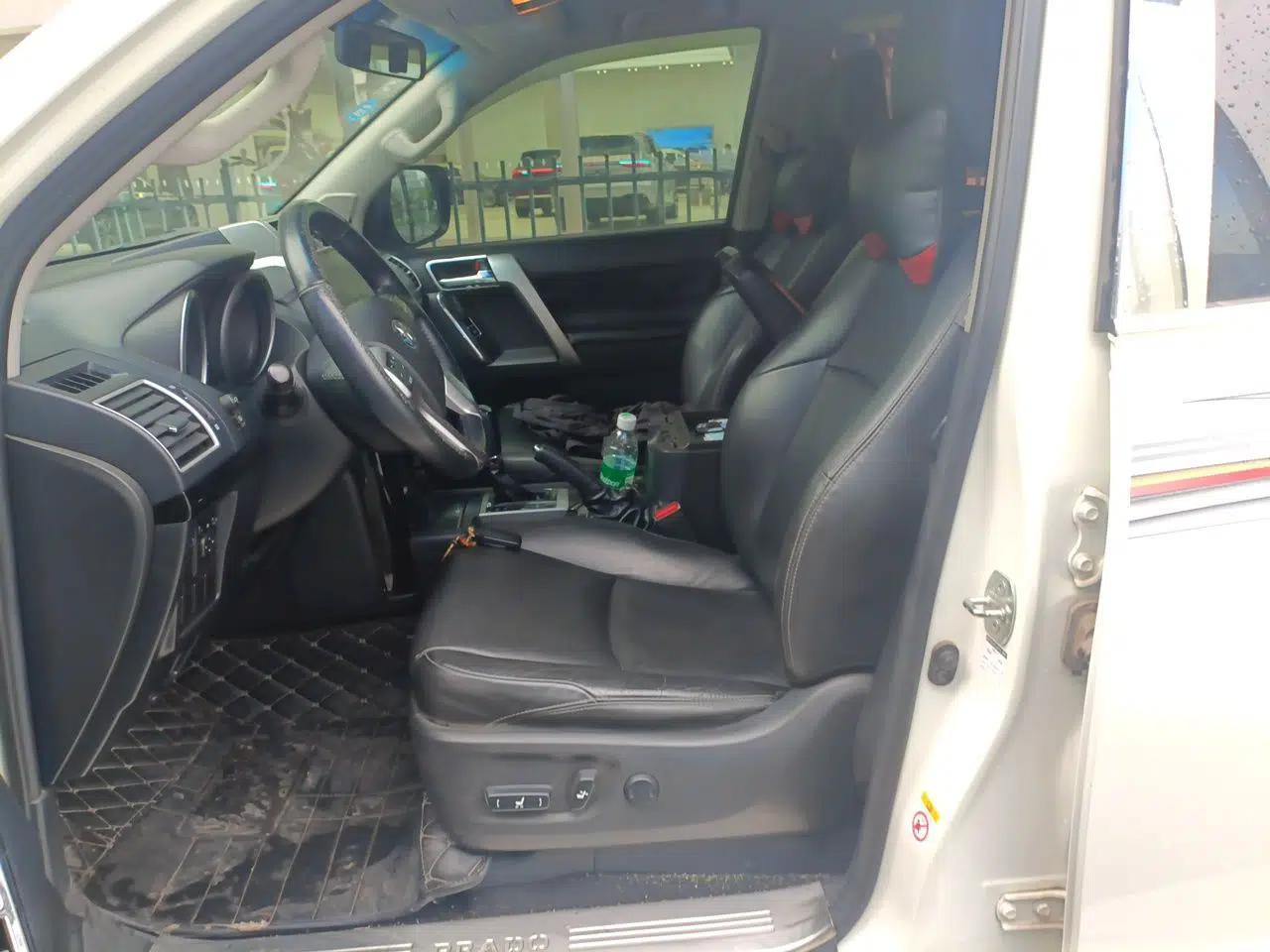 Toyota Prado 2016 2.7L Automatic Standard Edition — миниатюра 15