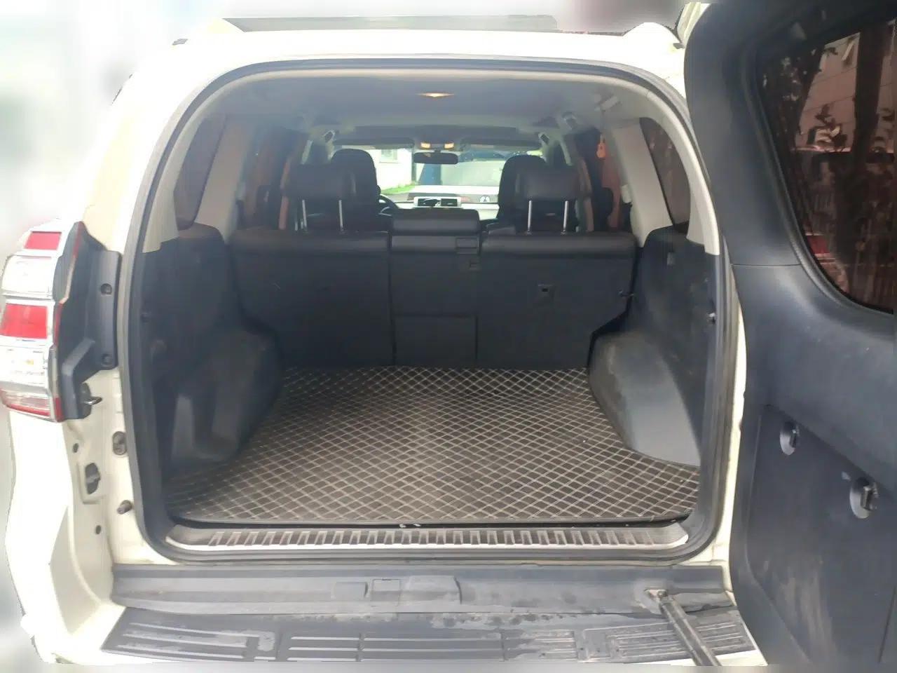 Toyota Prado 2016 2.7L Automatic Standard Edition — миниатюра 19