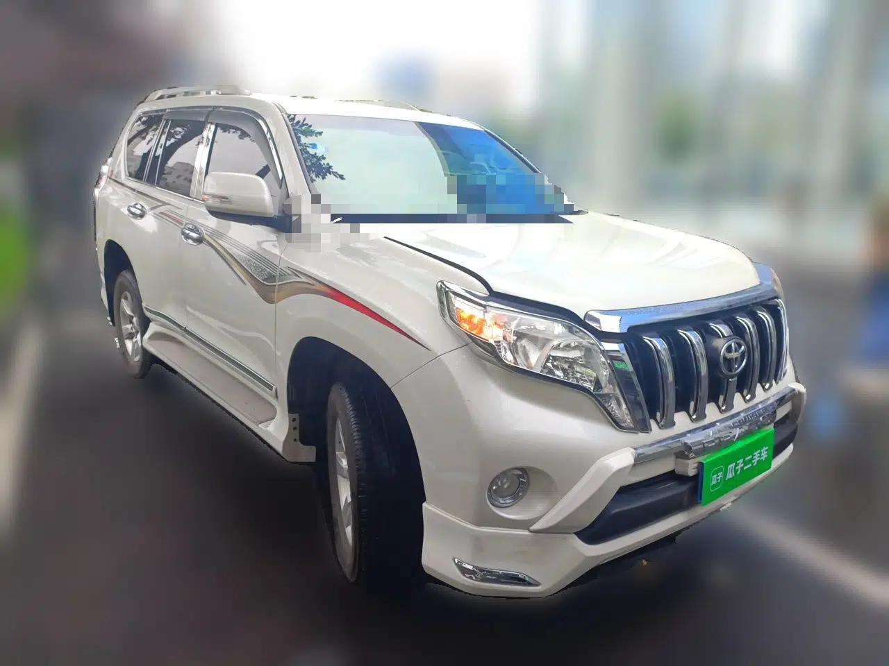 Toyota Prado 2016 2.7L Automatic Standard Edition — миниатюра 3