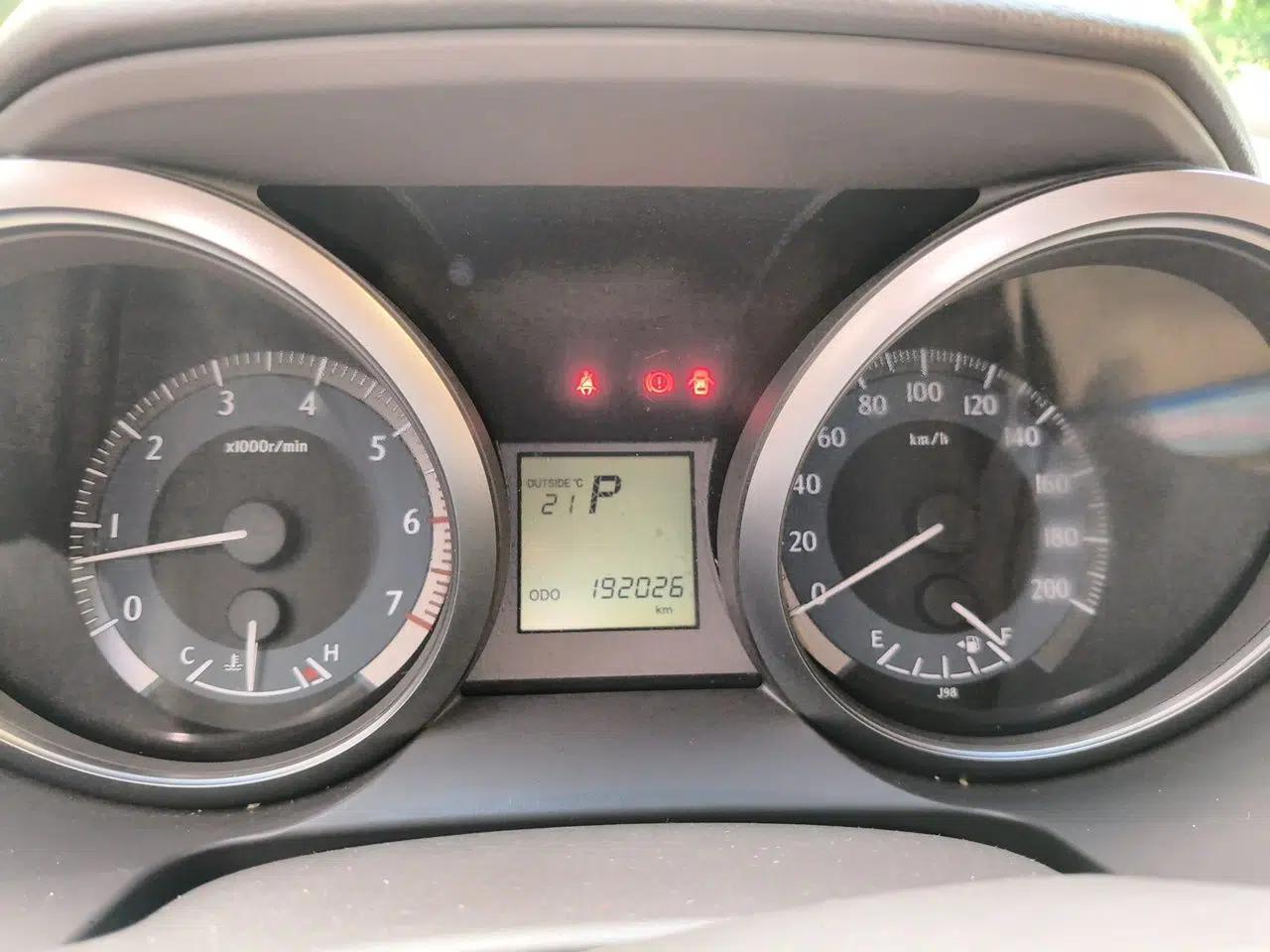 Toyota Prado 2014 2.7L Automatic Standard Edition — миниатюра 11