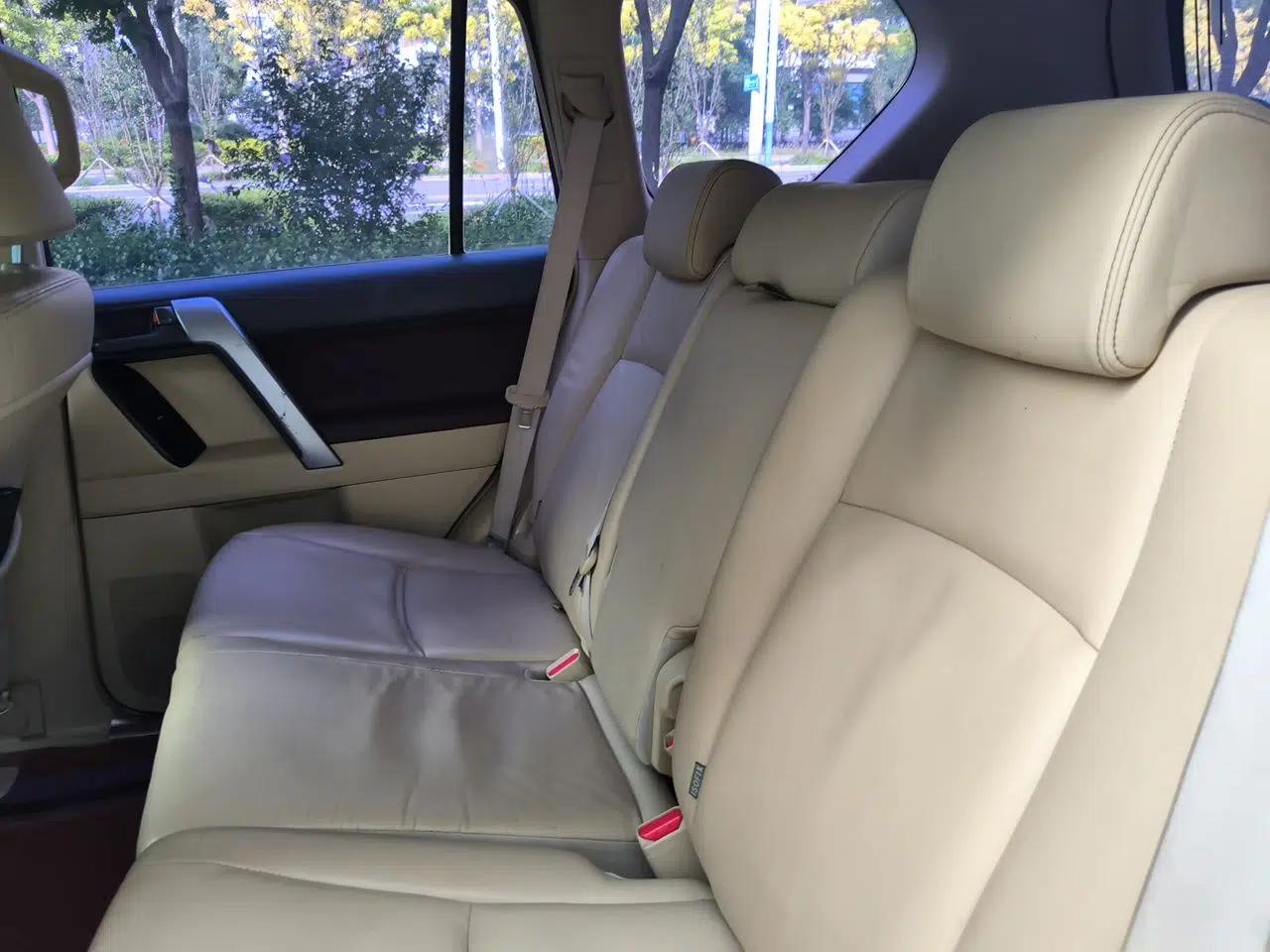 Toyota Prado 2014 2.7L Automatic Standard Edition — миниатюра 17