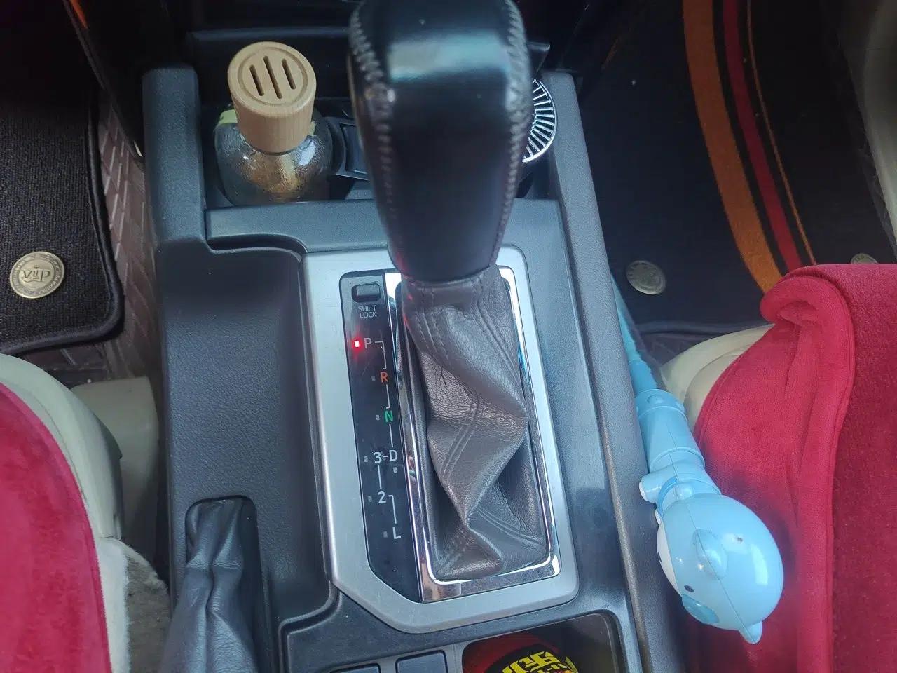 Toyota Prado 2014 model, 2.7L, automatic, 7 seats, parallel import — миниатюра 14