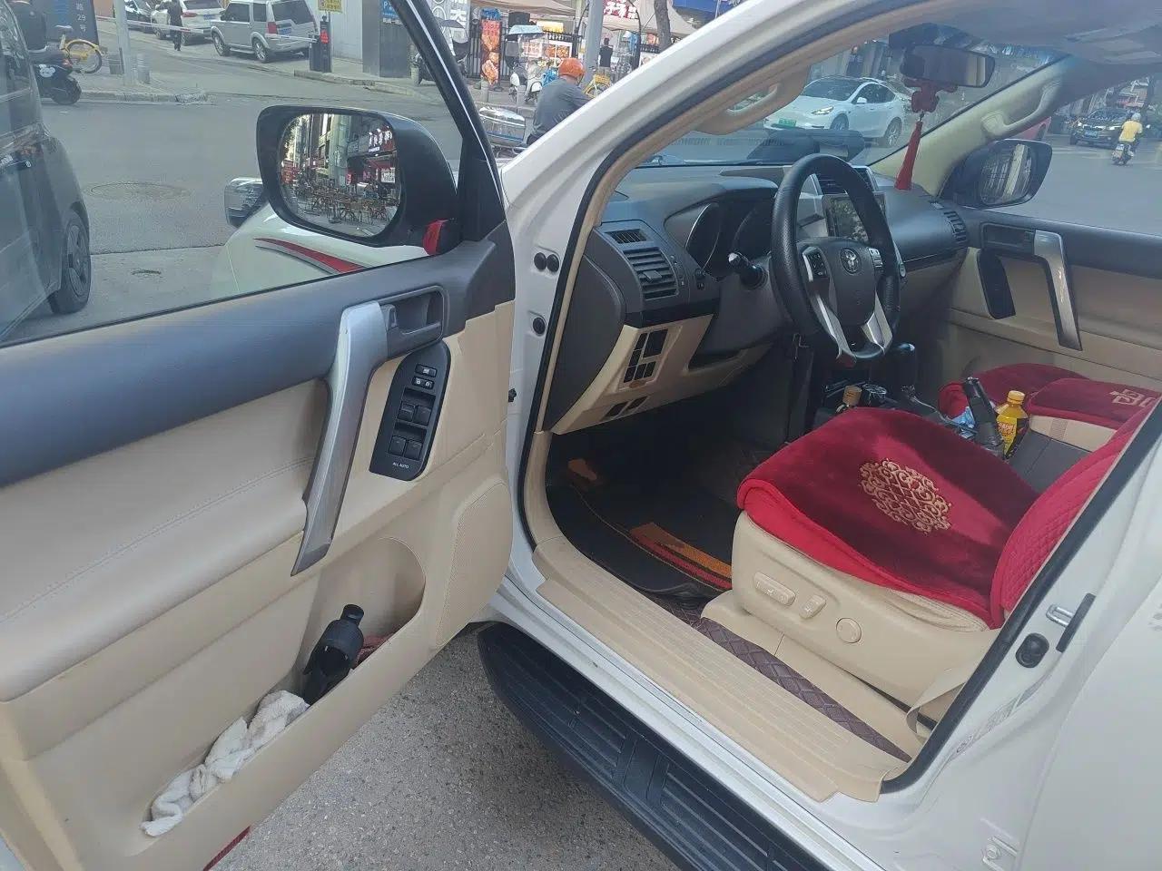 Toyota Prado 2014 model, 2.7L, automatic, 7 seats, parallel import — миниатюра 16