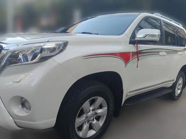 Toyota Prado 2014 model, 2.7L, automatic, 7 seats, parallel import