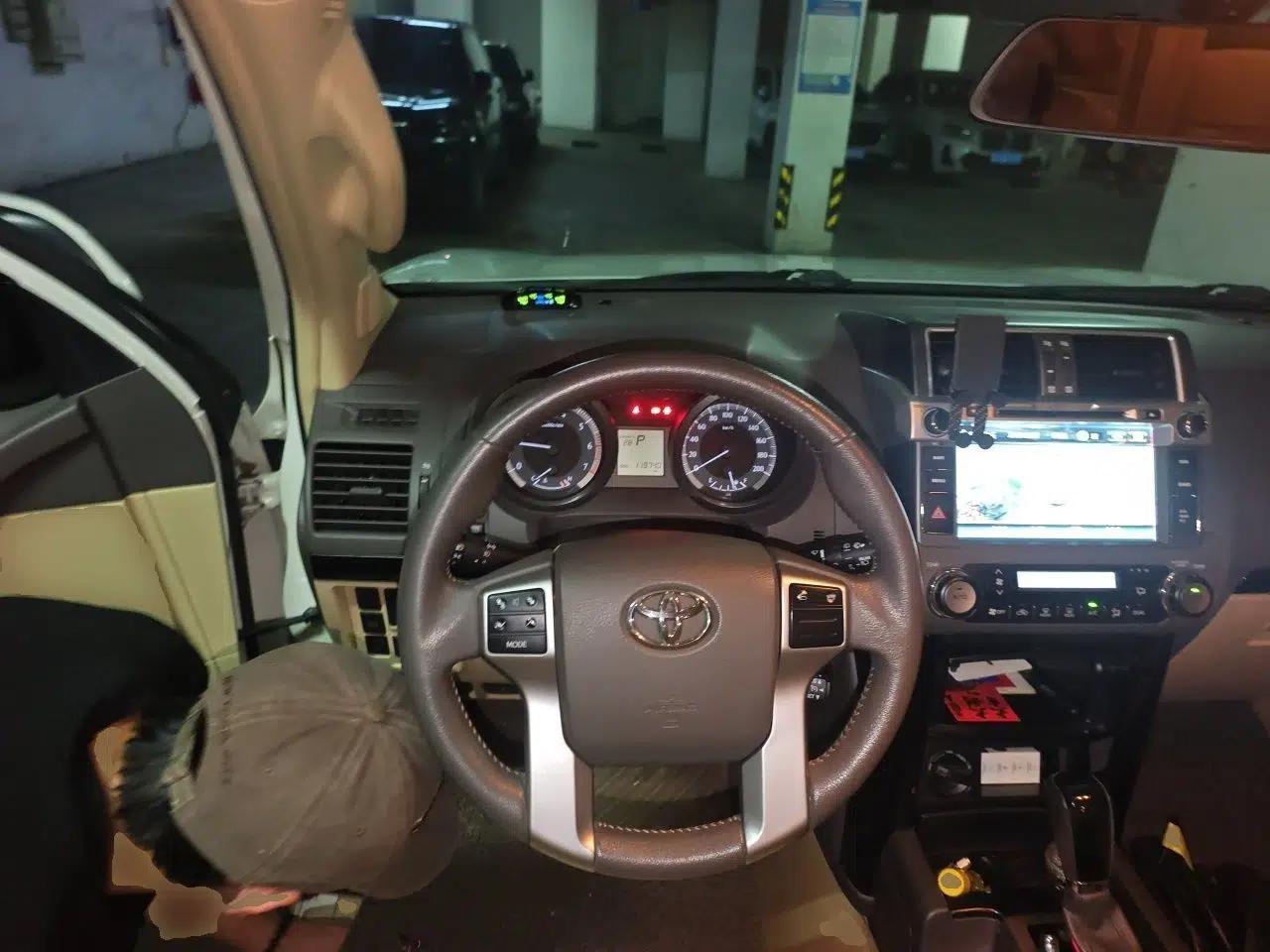 Toyota Prado 2013 Prado 2.7, 7-seater (Middle East specification) — миниатюра 10