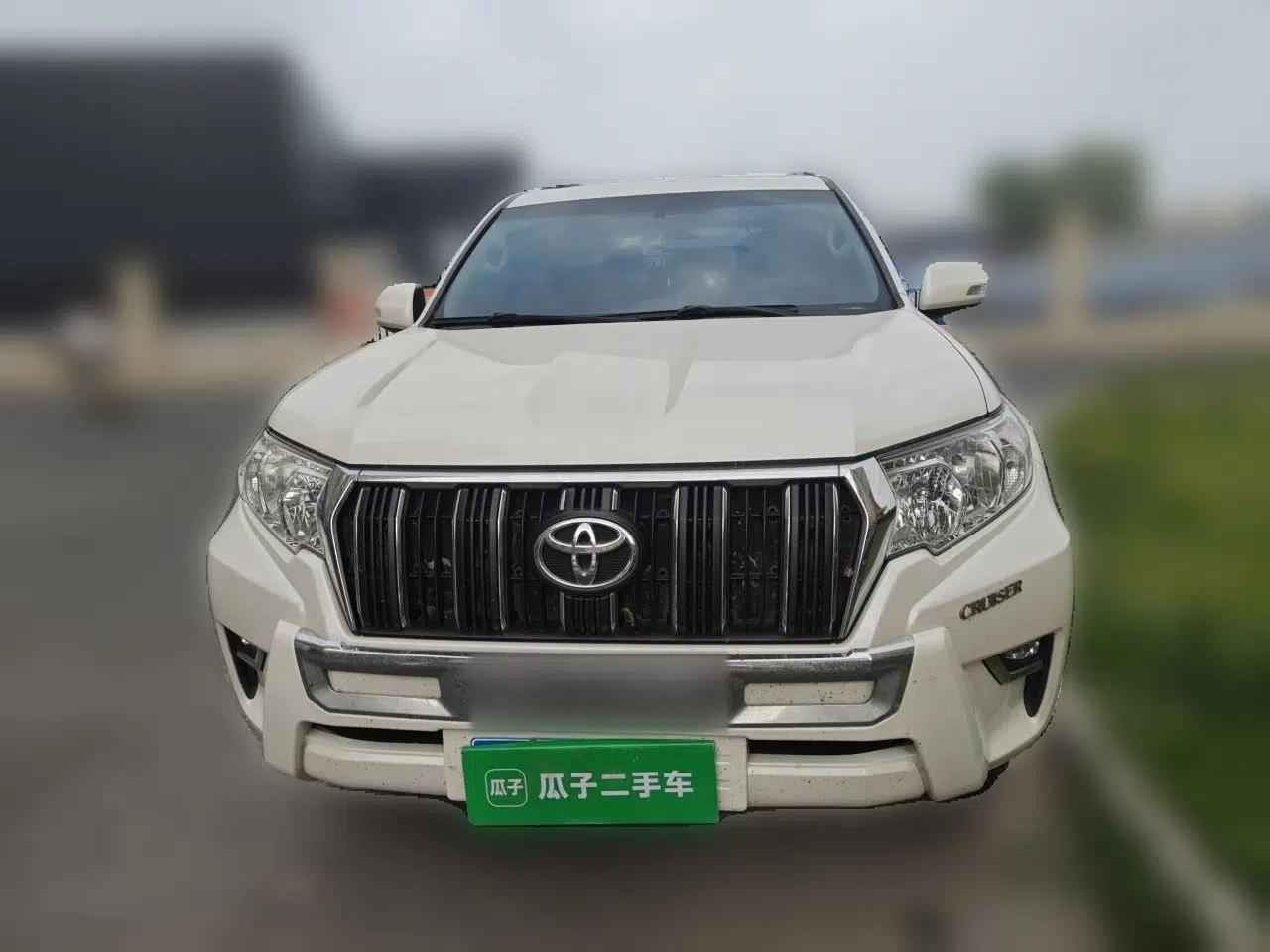 Toyota Prado 2018 Model, 2.7L, U.S.-spec, 7-Seater — миниатюра 2