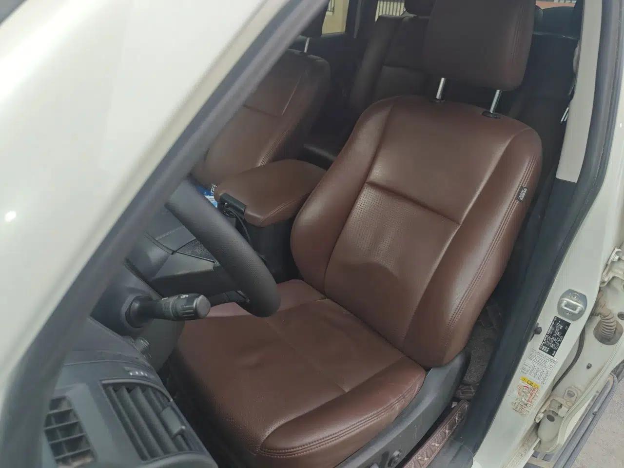 Toyota Prado 2018 Model, 2.7L, U.S.-spec, 7-Seater — миниатюра 15