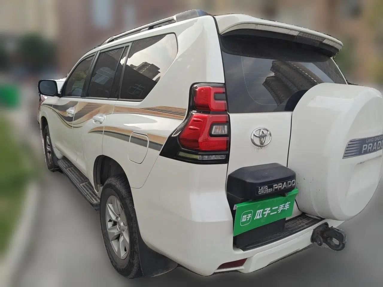 Toyota Prado 2018 Model, 2.7L, U.S.-spec, 7-Seater — миниатюра 4