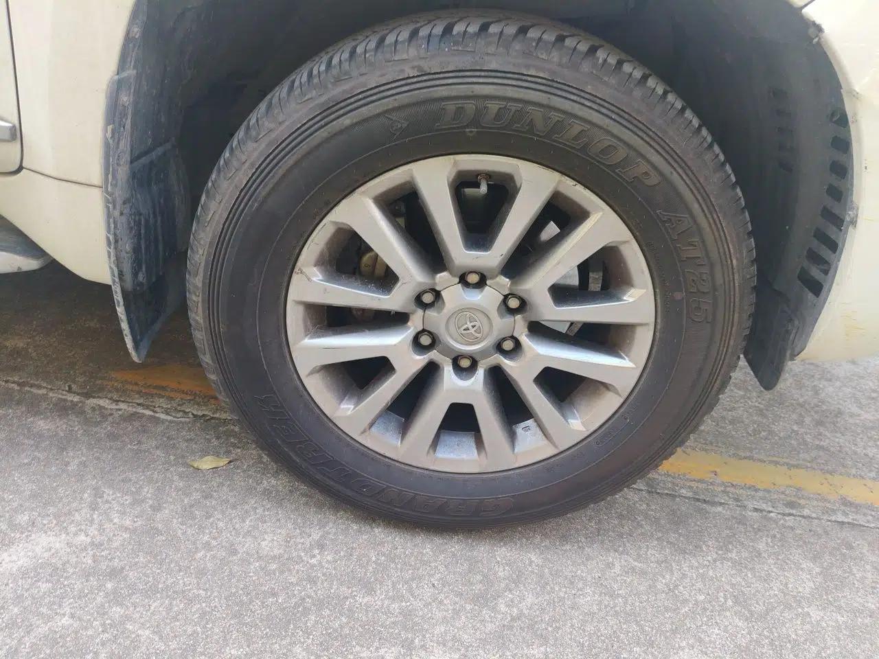Toyota Prado 2018 3.5L Automatic TX-L NAVI with Rear-Mounted Spare Tire — миниатюра 8