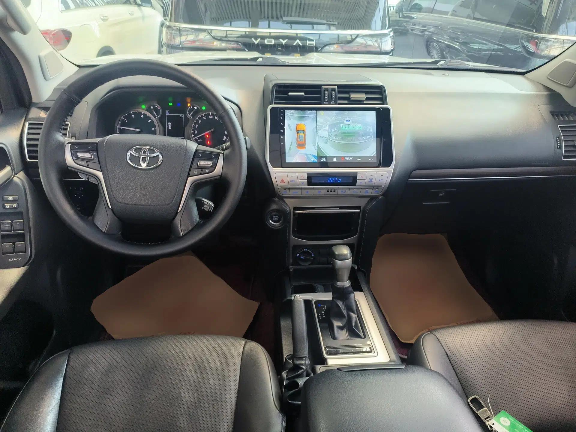 Toyota Prado 2018 3.5L Automatic TX-L with Rear-Mounted Spare Tire — миниатюра 12
