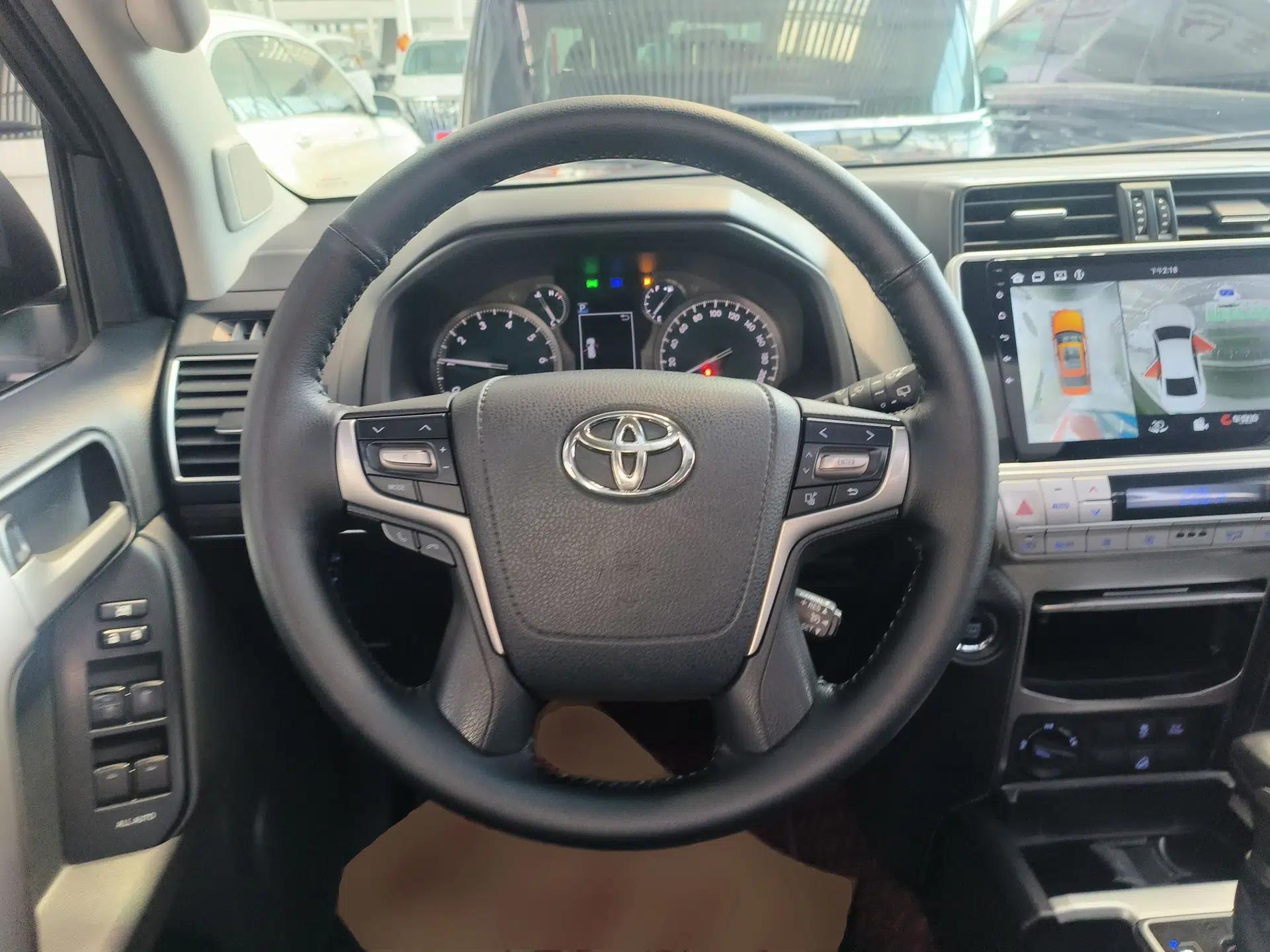 Toyota Prado 2018 3.5L Automatic TX-L with Rear-Mounted Spare Tire — миниатюра 13