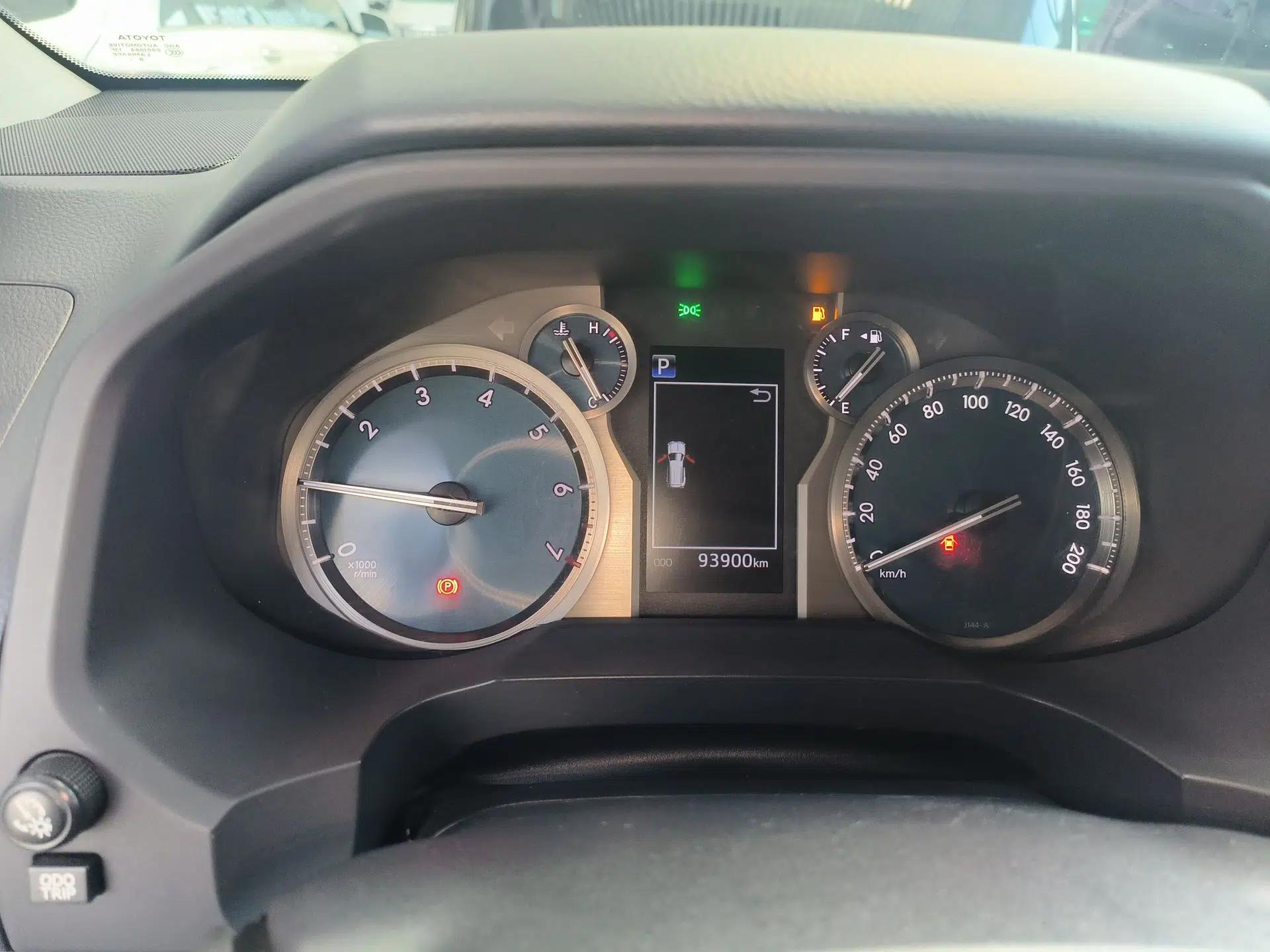 Toyota Prado 2018 3.5L Automatic TX-L with Rear-Mounted Spare Tire — миниатюра 14
