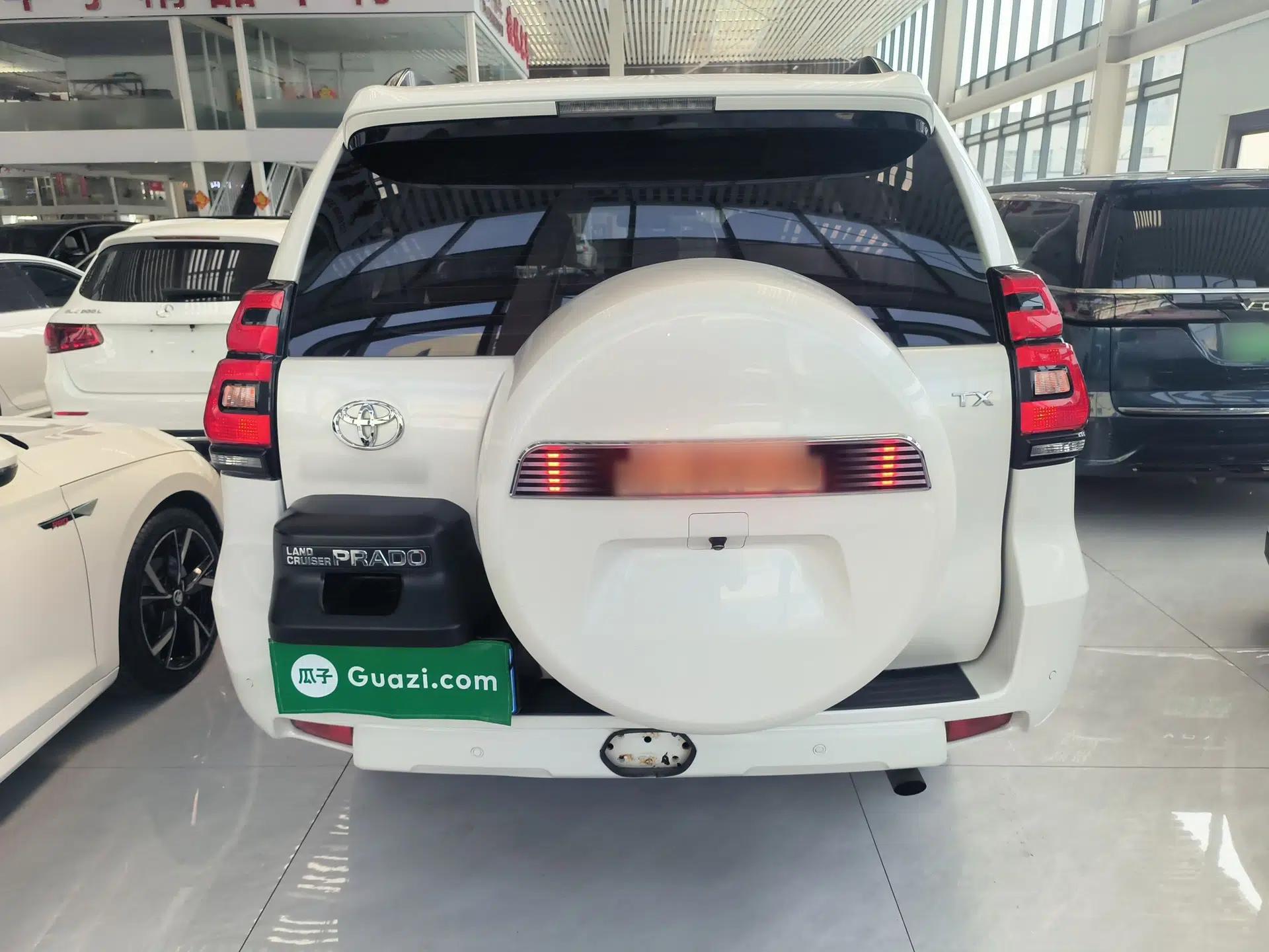 Toyota Prado 2018 3.5L Automatic TX-L with Rear-Mounted Spare Tire — миниатюра 5