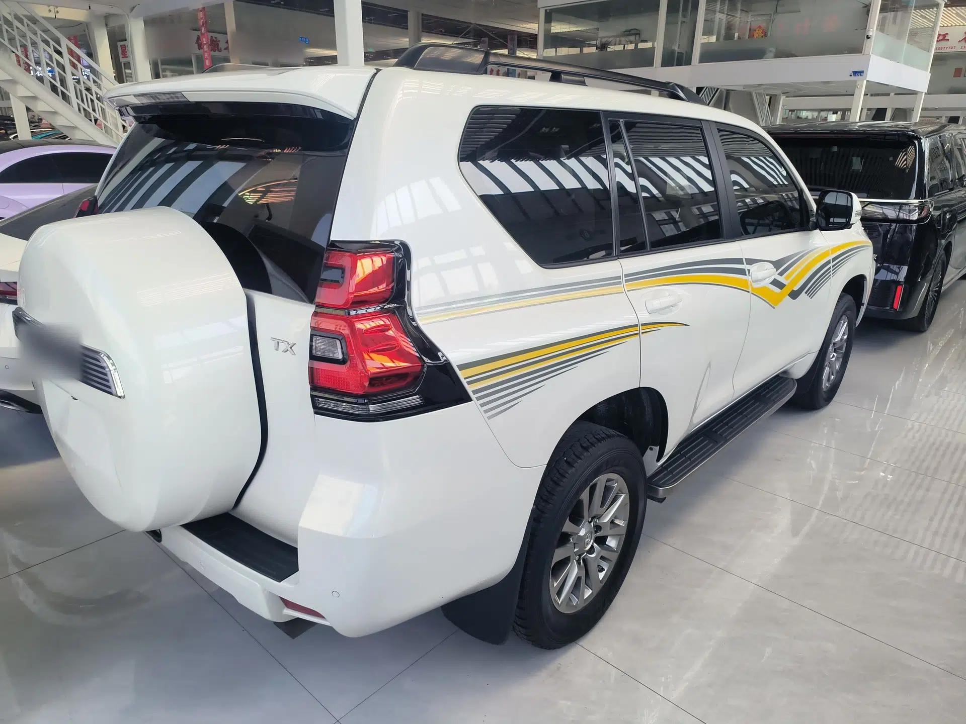 Toyota Prado 2018 3.5L Automatic TX-L with Rear-Mounted Spare Tire — миниатюра 6