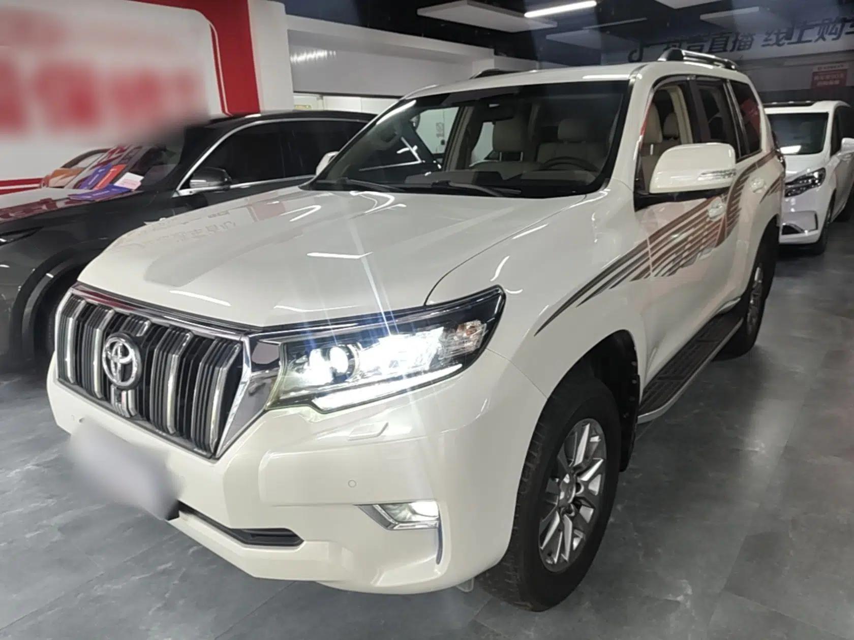 Toyota Prado 2018 3.5L Automatic TX-L with Rear-Mounted Spare Tire — миниатюра 1