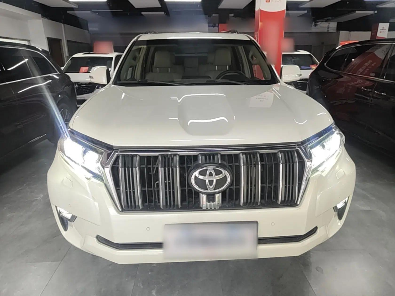 Toyota Prado 2018 3.5L Automatic TX-L with Rear-Mounted Spare Tire — миниатюра 2