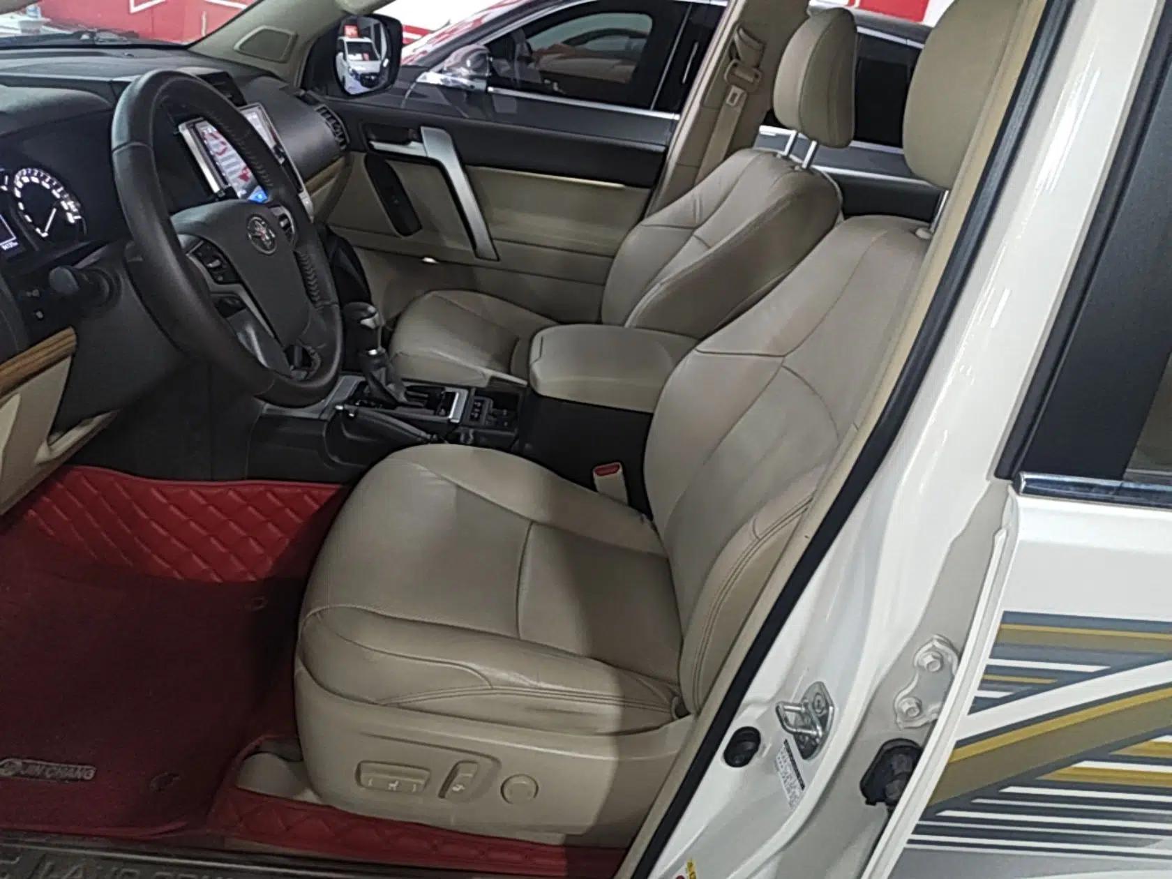 Toyota Prado 2018 3.5L Automatic TX-L with Rear-Mounted Spare Tire — миниатюра 17