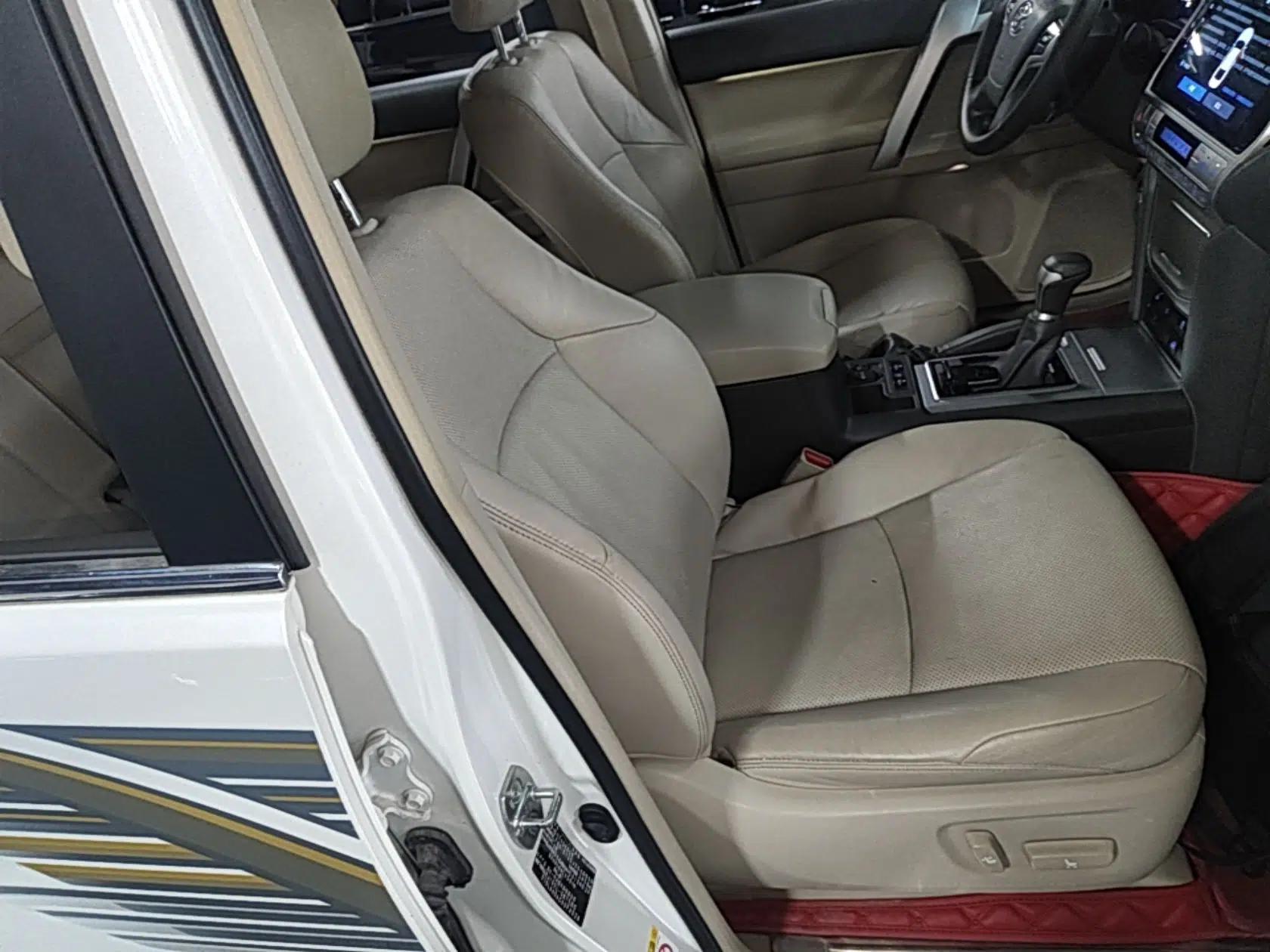 Toyota Prado 2018 3.5L Automatic TX-L with Rear-Mounted Spare Tire — миниатюра 19