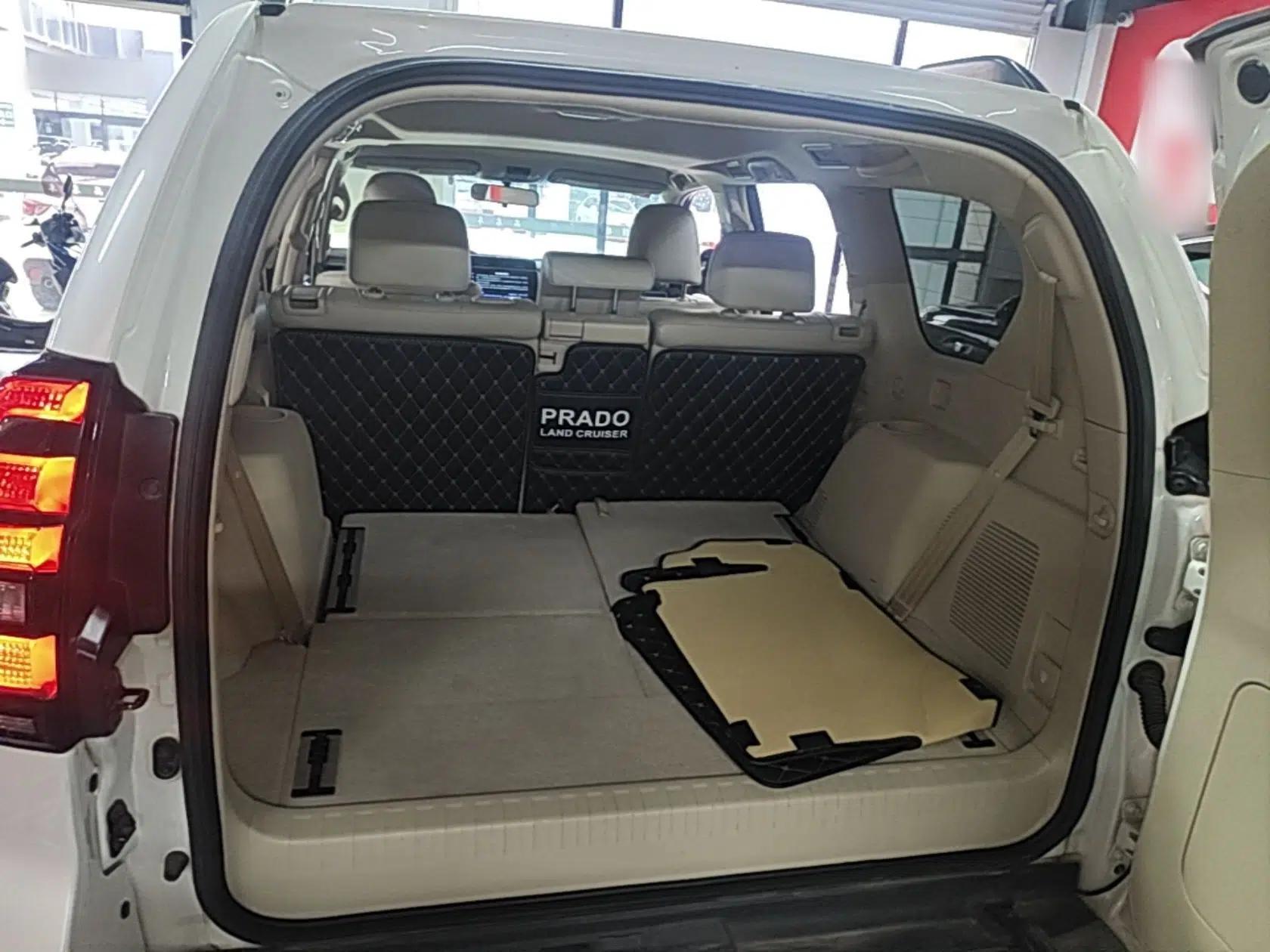 Toyota Prado 2018 3.5L Automatic TX-L with Rear-Mounted Spare Tire — миниатюра 22