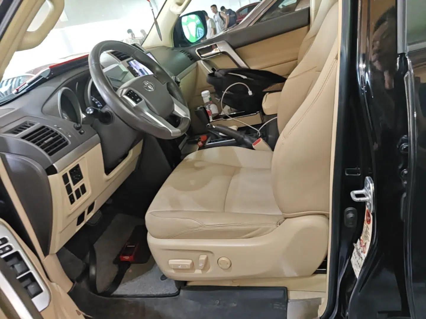 Toyota Prado 2014 4.0L Middle East Version — миниатюра 17